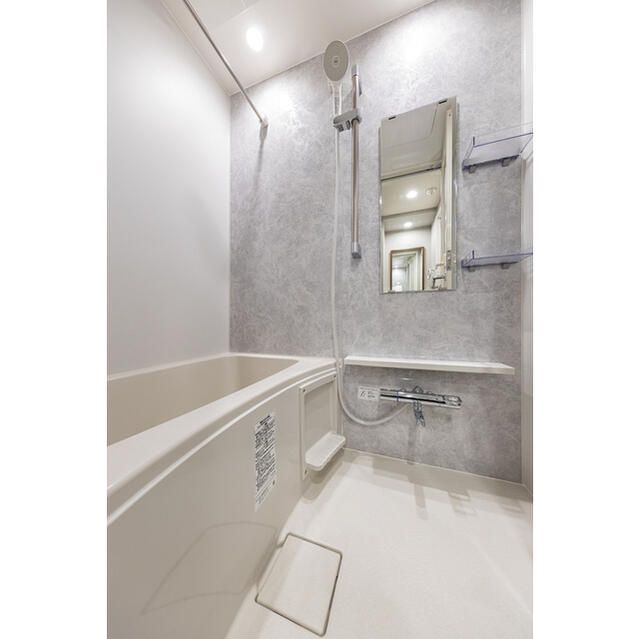 バス・シャワールーム　コンパクトなキッチ