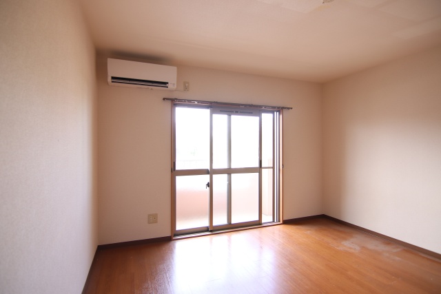 居室・リビング　※別室の参考写真の為、現況優先です。