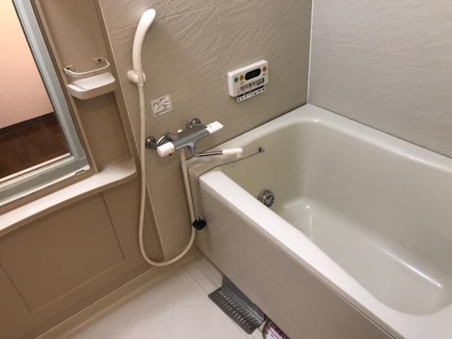 バス・シャワールーム　バス