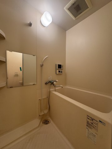 バス・シャワールーム　アスリート新大阪II　浴室