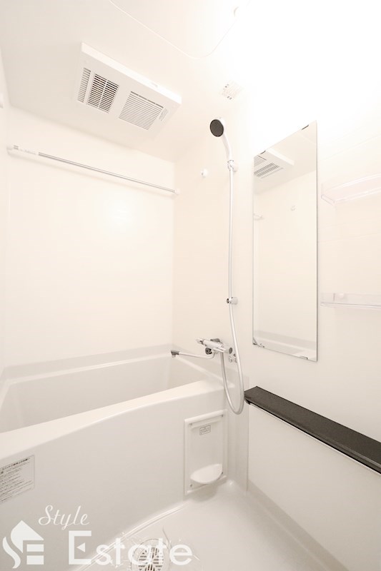 バス・シャワールーム　バスルーム