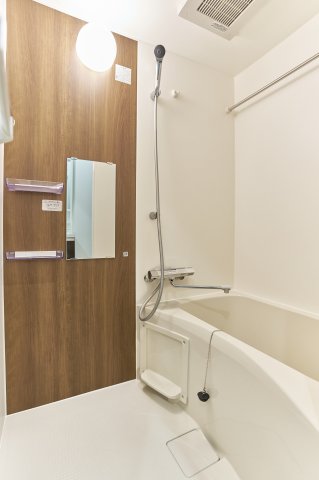 バス・シャワールーム　お風呂です