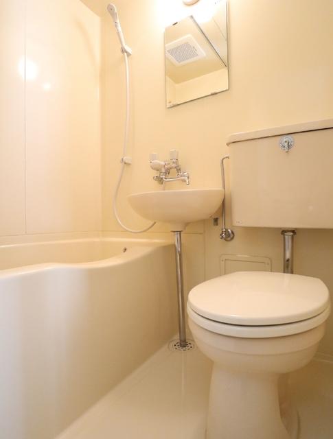 バス・シャワールーム　バス