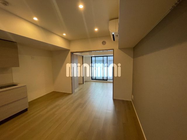 居室・リビング　別号室の参考写真