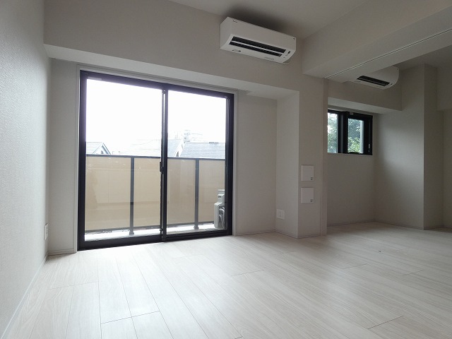 居室・リビング　内観1※別部屋参考写真