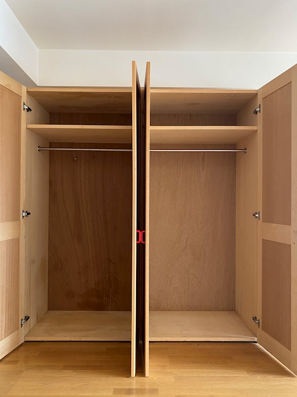 収納　こちらのお部屋は収納が２つついております。