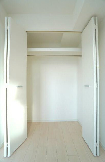 収納　ラティエラ品川西大井