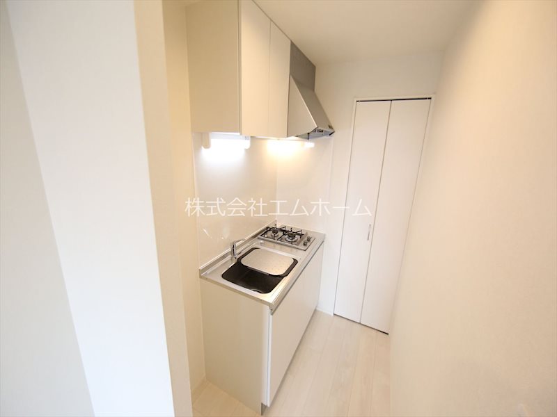 キッチン　システムキッチン（ガス2口コンロ付）