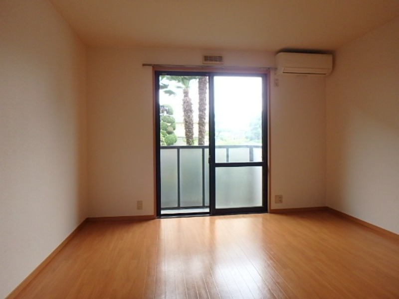 居室・リビング　図面と現状に相違がある場合には現状を優先