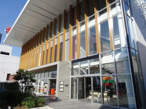 コンビニ　セブンイレブン（コンビニ）まで433m