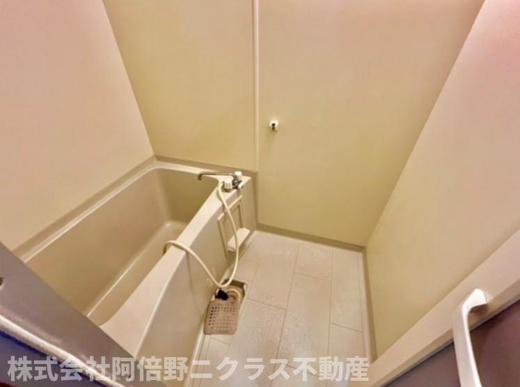 バス・シャワールーム　内装は別部屋の参考写真です。