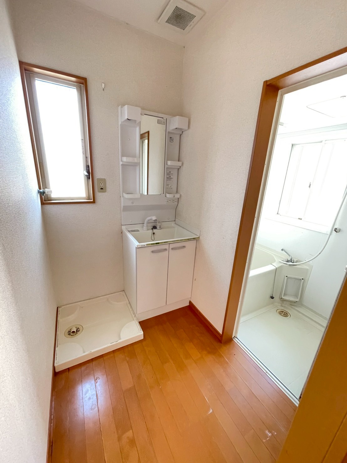 洗面設備　洗面所・室内洗濯機置き場