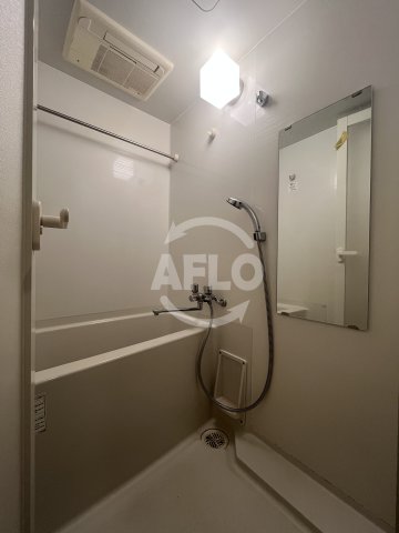 バス・シャワールーム　セレッソコートリバーサイドOSAKA　浴室