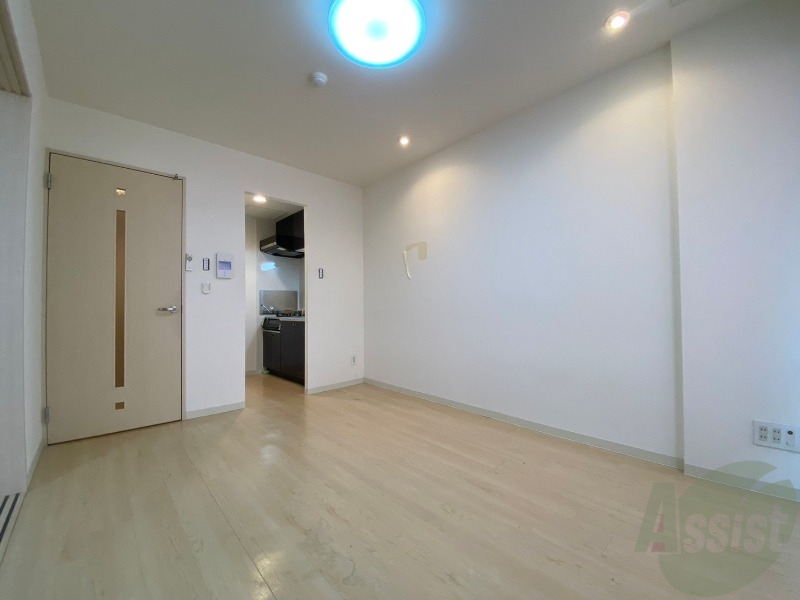 居室・リビング　広くてキレイなお部屋が広がっていて、充実した生活が送れそう。