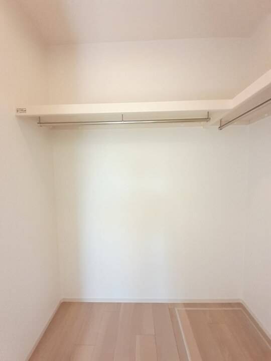 収納　ウォークインクローゼット