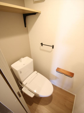 トイレ　ウォシュレット付のトイレ