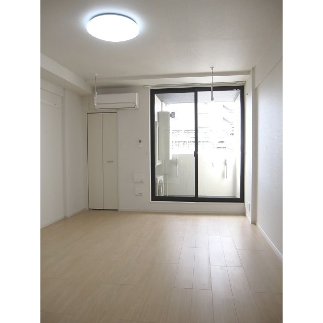 建物外観　洋室