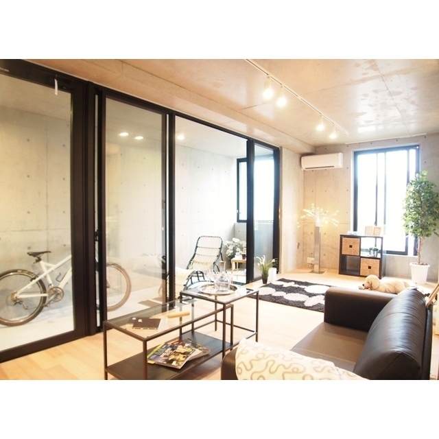 居室・リビング　※モデル写真