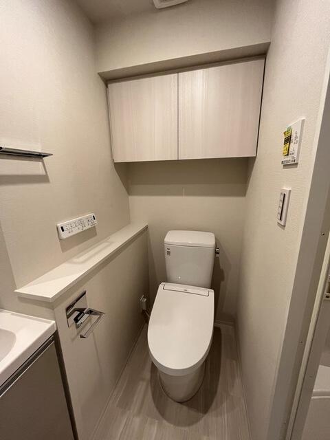 トイレ　※写真は同タイプ住戸です。