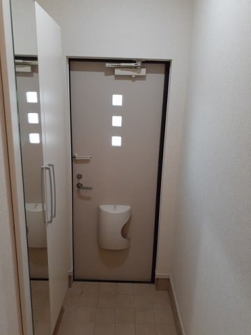 玄関　シューズボックス付きの玄関です★