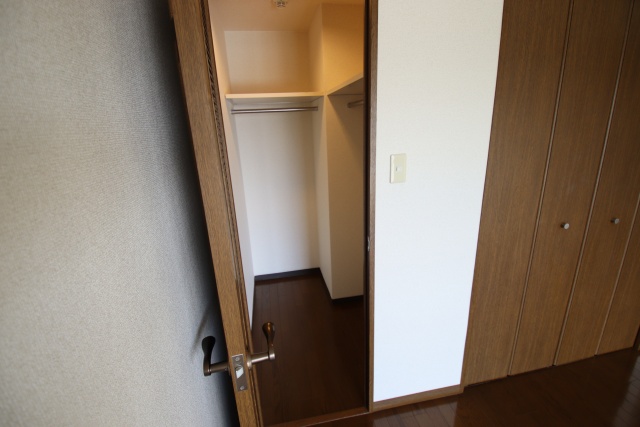 収納　同建物内別室の参考写真です