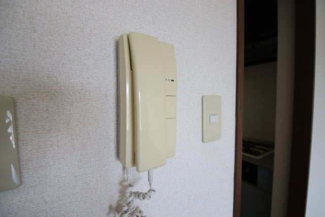 セキュリティ　同建物内別室の参考写真です