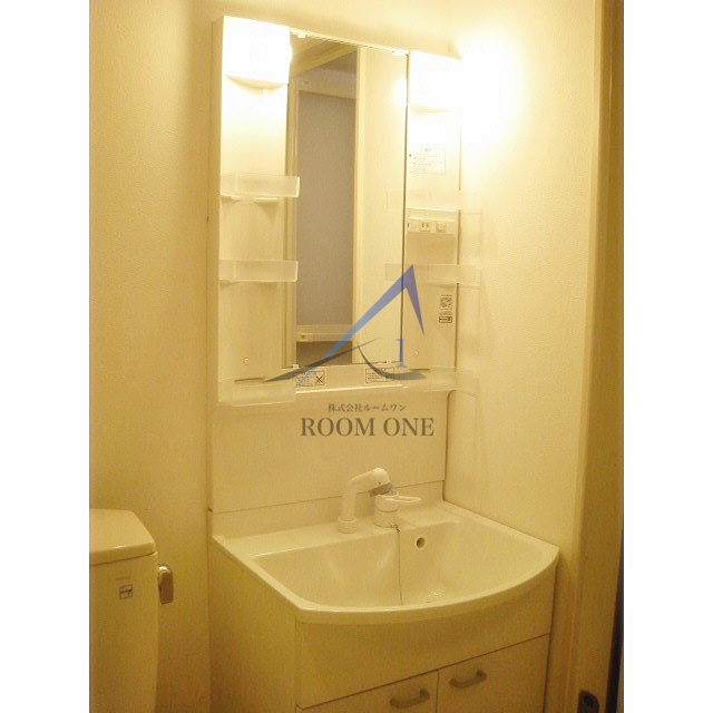 洗面設備　洗面台です。