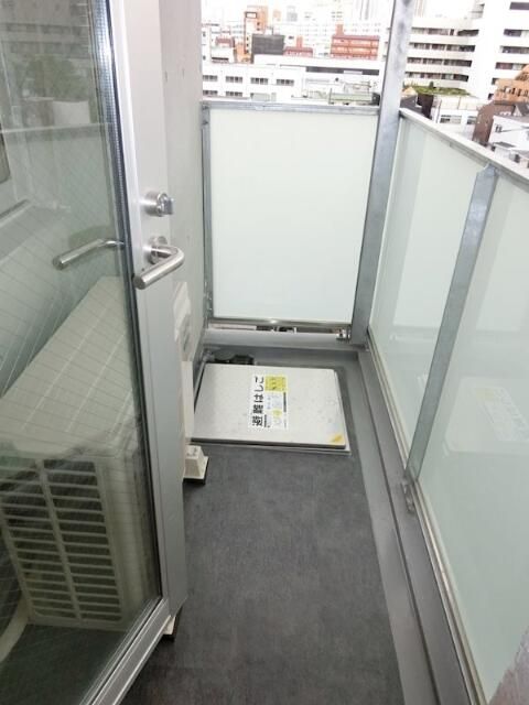 バルコニー　外からの目が気にならないバルコニーで洗濯物が干せます