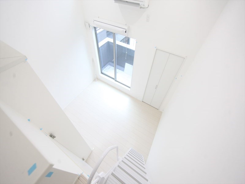 その他　洋室5.6帖　ロフト4.8帖（収納にも寝室にも使用できます）