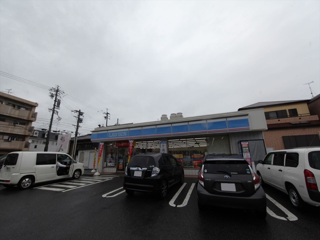 コンビニ　ローソン 緑区曽根店（コンビニ）（コンビニ）まで204m