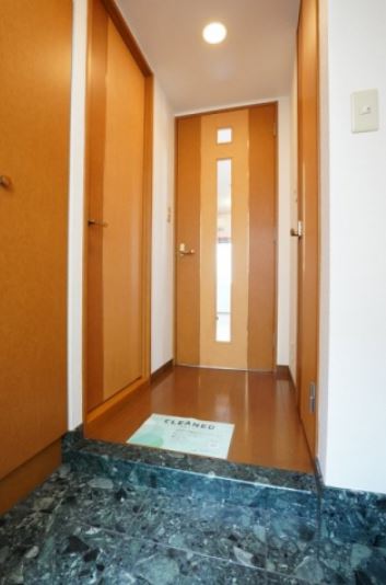 玄関　（別タイプ参考写真）パロス日暮里　荒川区西日暮里2