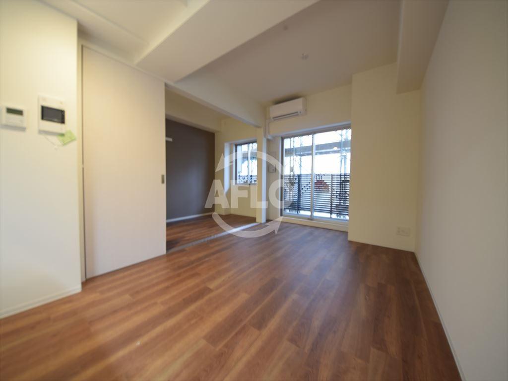 居室・リビング　アーバネックス本町　開放的な室内