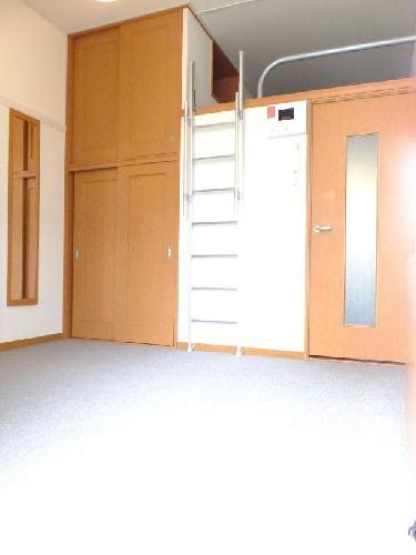 居室・リビング　2F以上じゅうたん