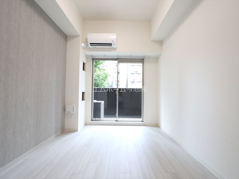 その他部屋・スペース　洋室6.2帖　エアコン付　バルコニーに面しています