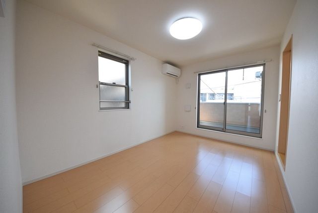 居室・リビング　日当たり良好です