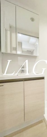 洗面設備　独立洗面台です。