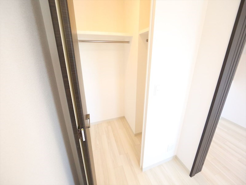 収納　ウォークインクローゼット（収納充実しています）