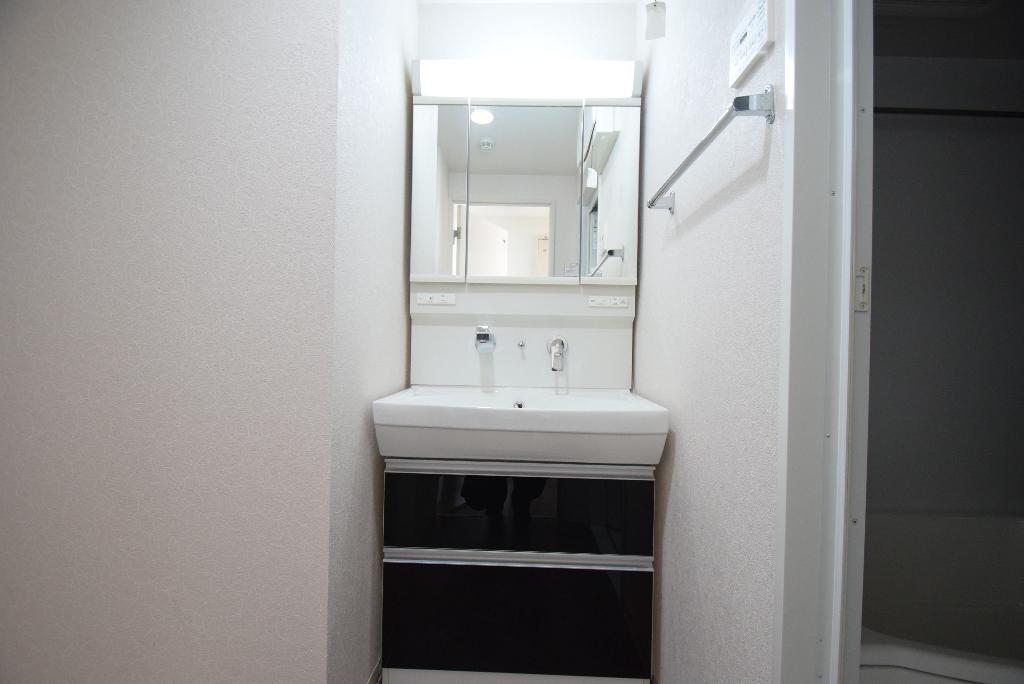 洗面設備　洗髪洗面化粧台