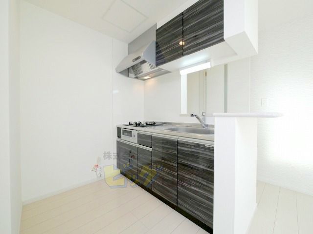 キッチン　人気の対面式システムキッチンです♪