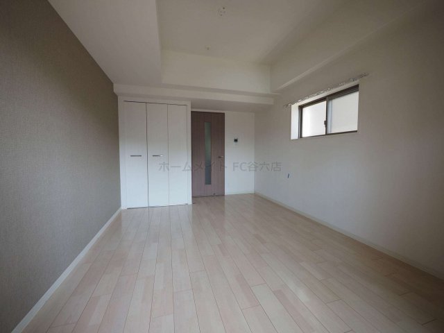 居室・リビング　エスリード大阪天満宮