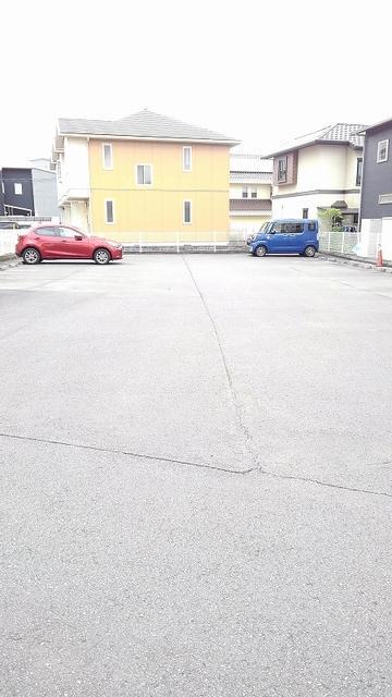 トイレ　駐車場