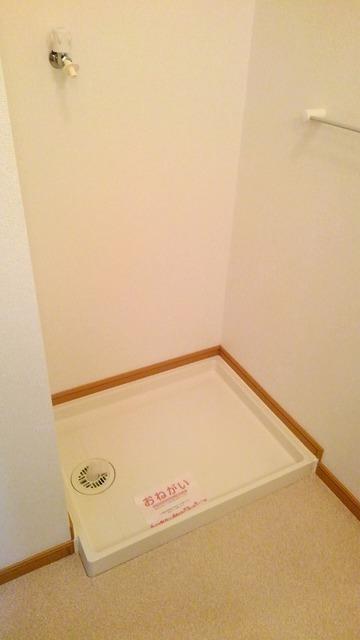 バルコニー　室内洗濯機置場