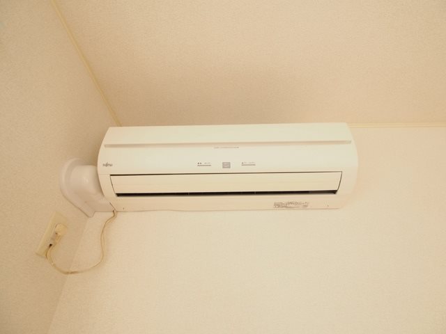 その他設備　冷暖房が備わっています。