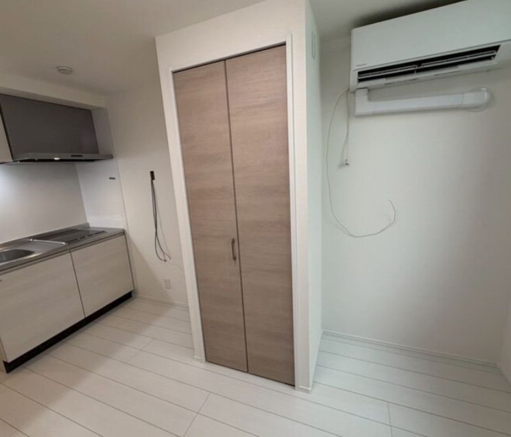 居室・リビング　別号室参考写真