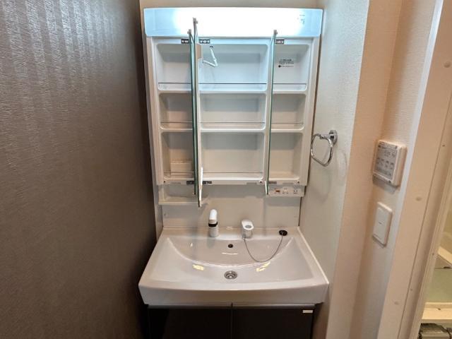 洗面設備　洗髪洗面化粧台（イメージ）