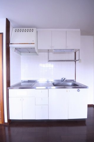 キッチン　コンパクトなキッチンで掃除もラクラク