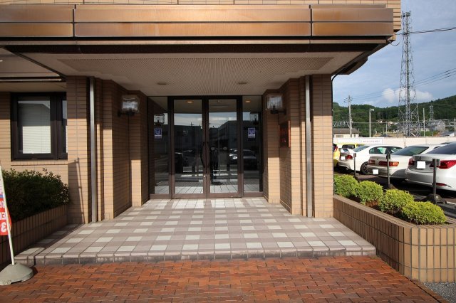 エントランス　建物の内部です