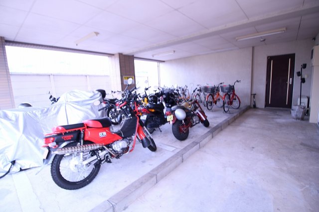 その他共有部分　駐輪場＆バイク置き場
