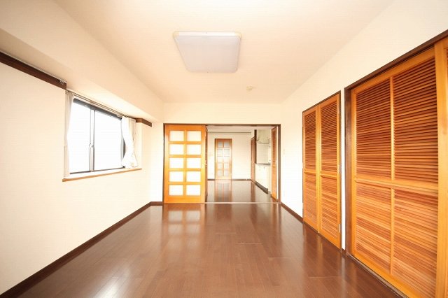 居室・リビング　ゆったりとした居間です