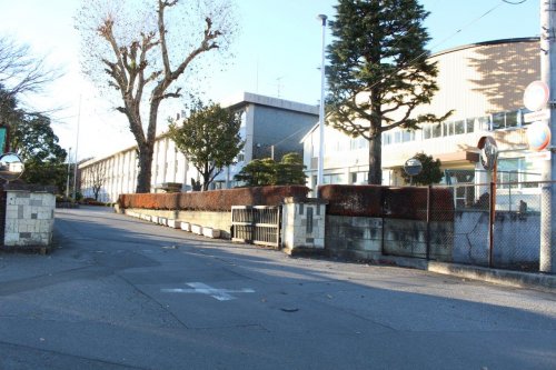 高校・高専　栃木県立鹿沼商工高等学校（高校・高専）まで964m